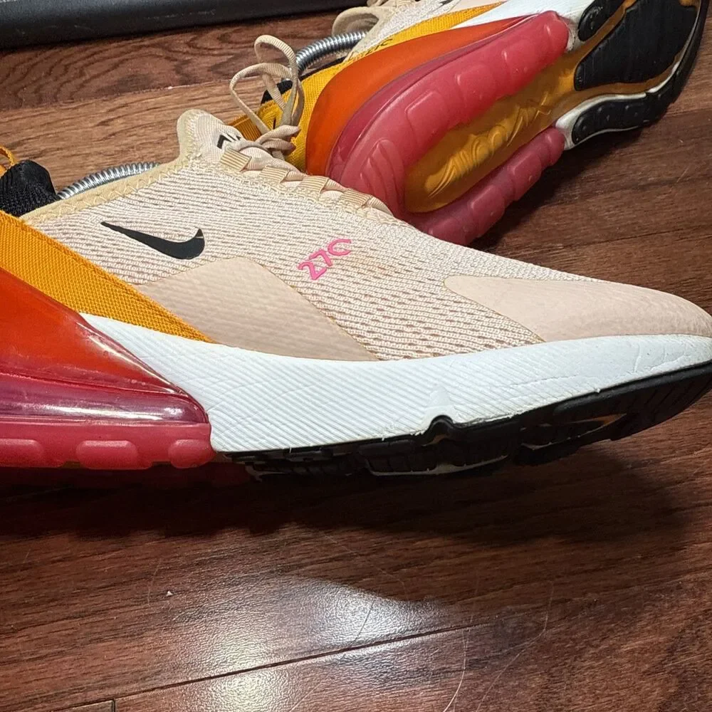 Nike Air Max 270 Women's Size 7.5 Coral Pink Shoes AH6789-603